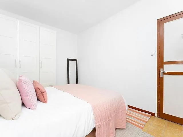 Muntaner Arago Apartment Barcelona 0*,  Spain